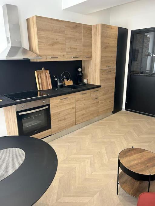 Appartement Spa 2 Pers-Couteliers-Centre Ville Μουλέν Εξωτερικό φωτογραφία